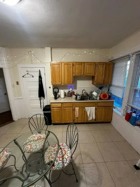 96 Calumet St, Mission Hill