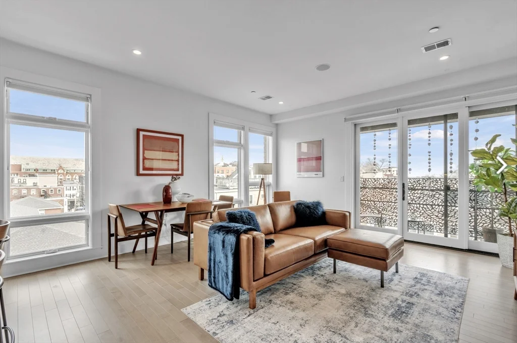 232 Old Colony Ave, South Boston