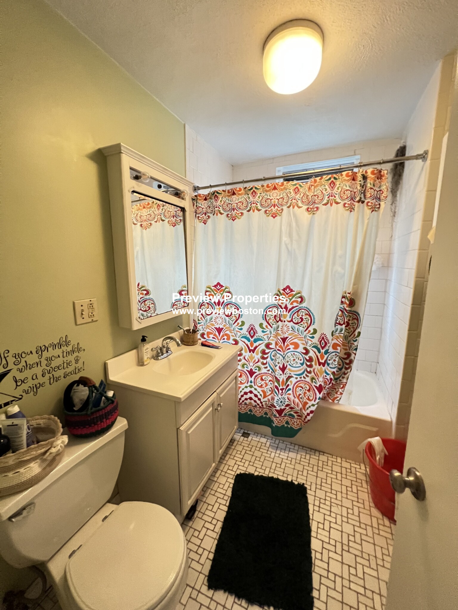 1427 Commonwealth Ave, Brighton