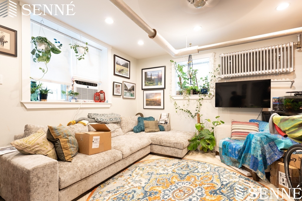 475 Broadway, South Medford