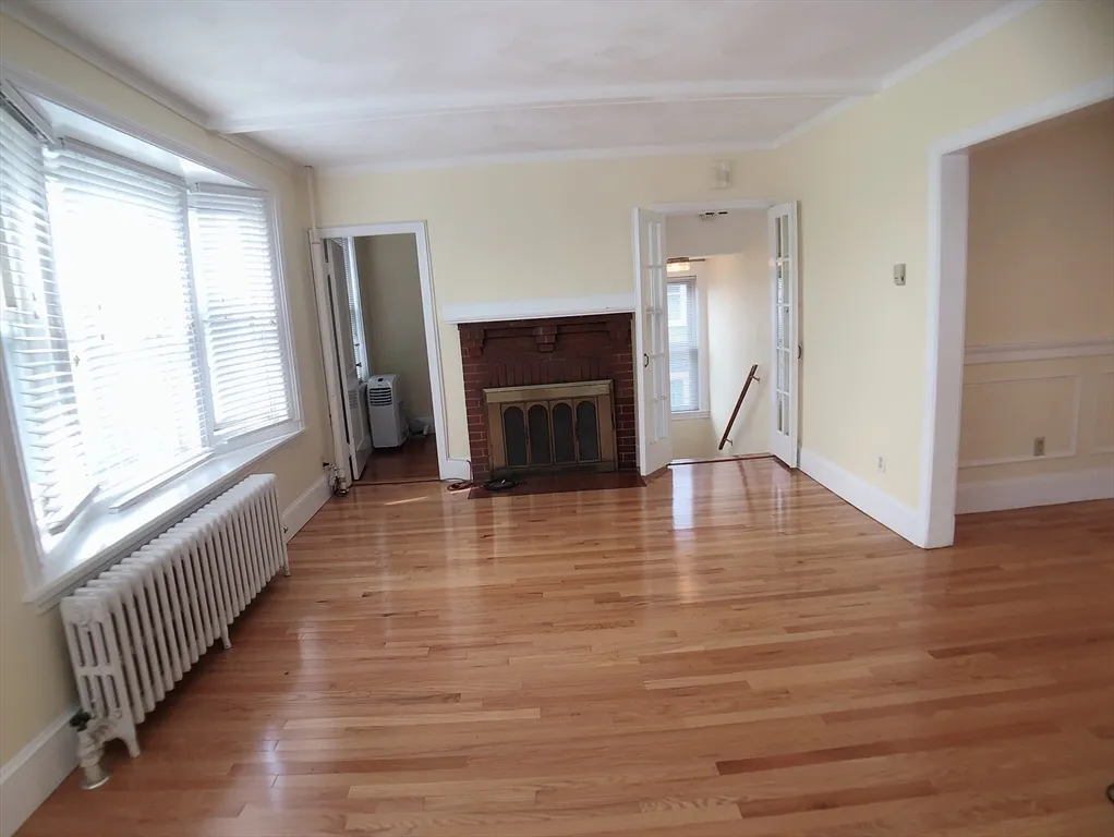 31 Gilbert Rd, Belmont