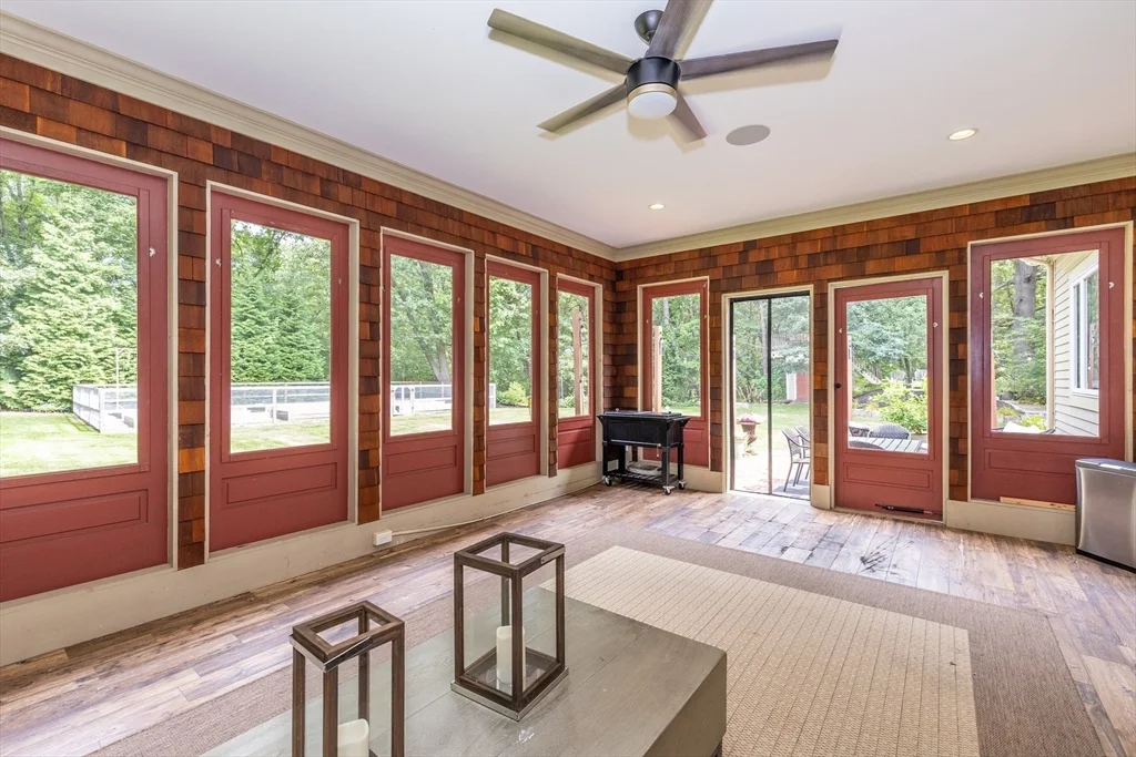 9 Washington Ave, Woburn