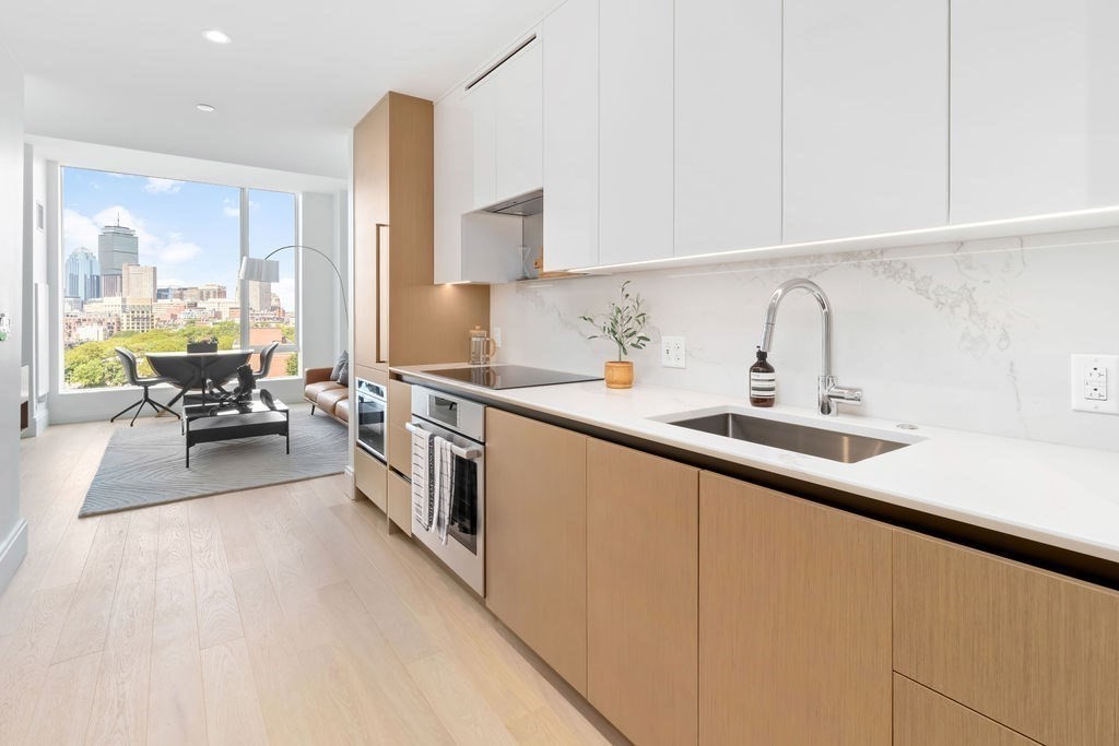 380 Harrison Ave, South End