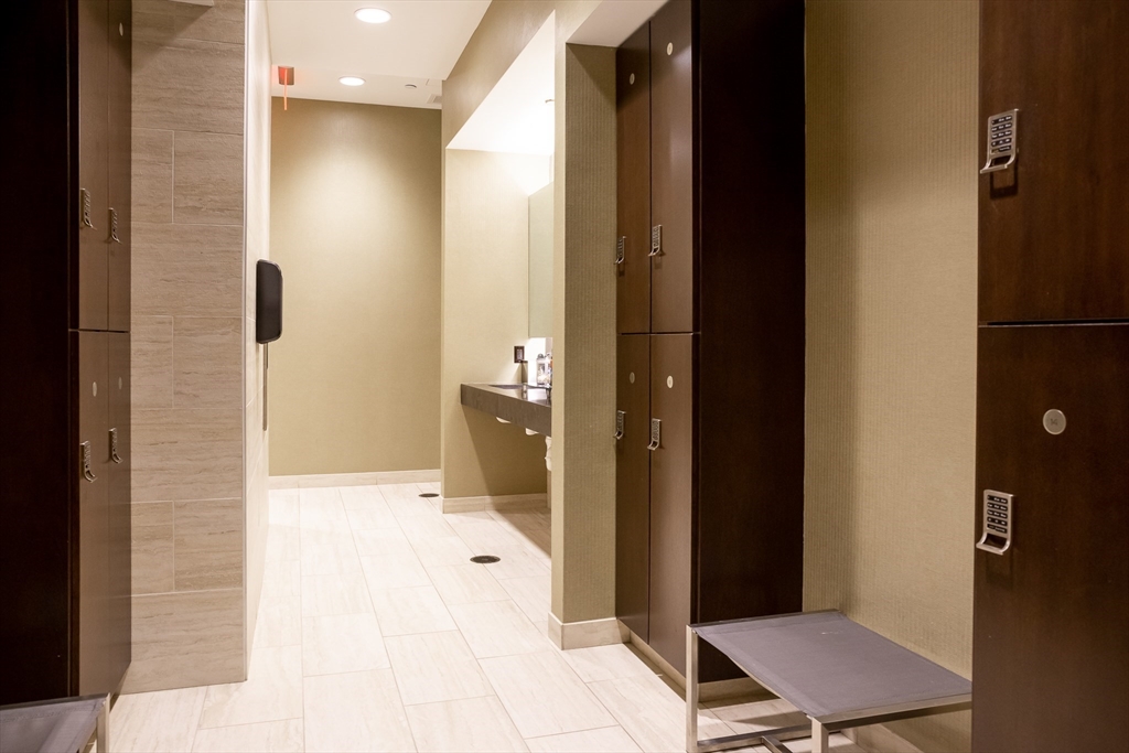 1 Franklin St, Midtown