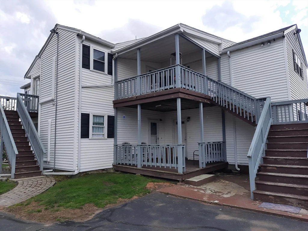 27 Spring St, East Bridgewater