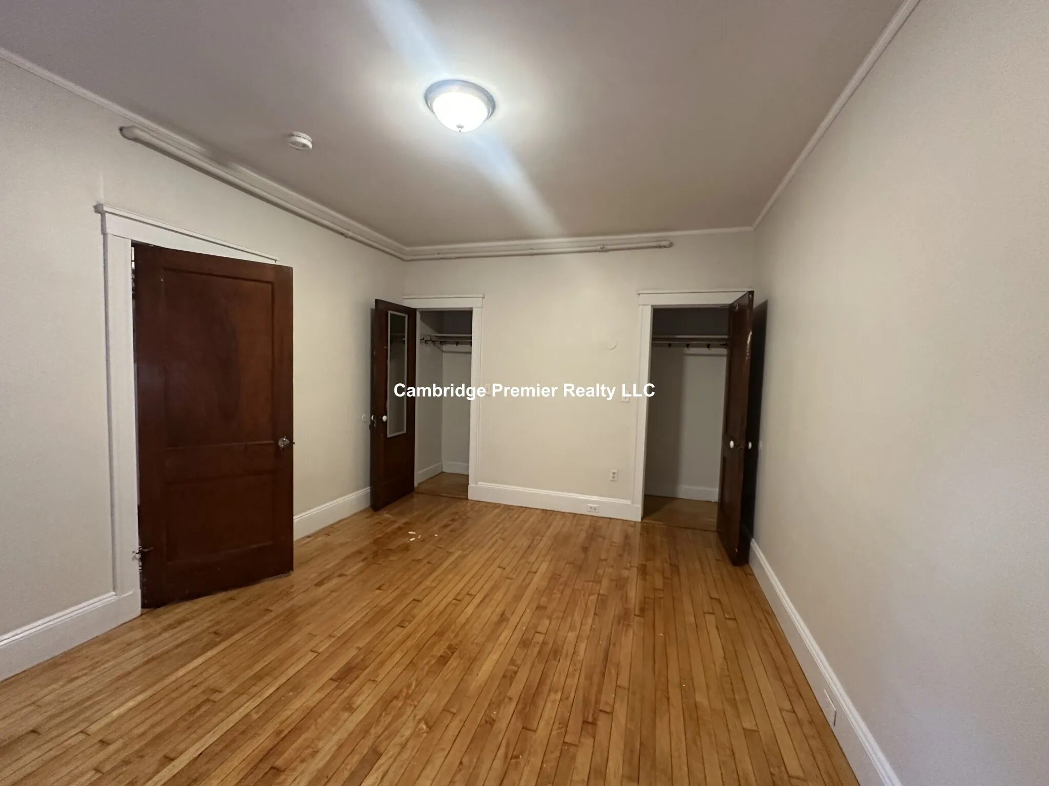 5 Linnaean St, Neighborhood Nine