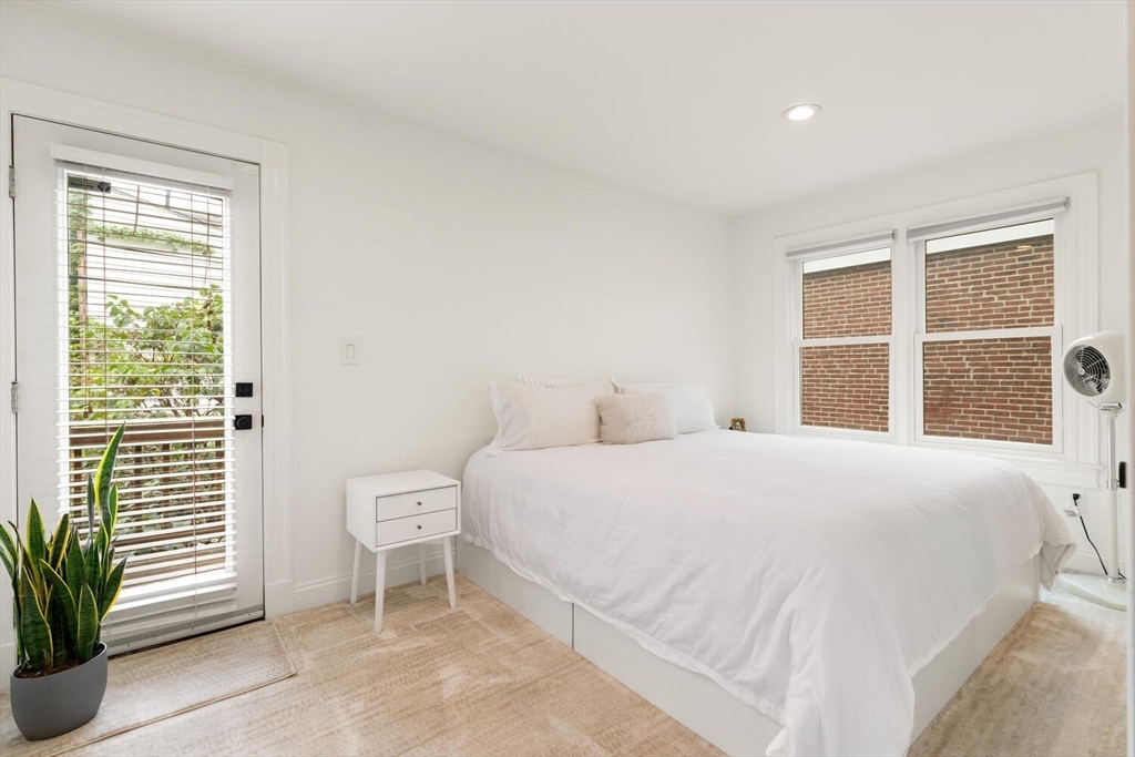 39 Mt Vernon St, Charlestown