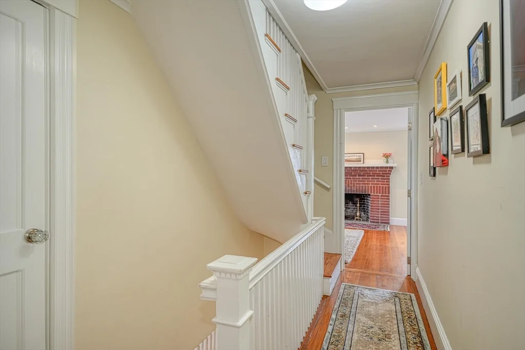 60 Kilburn Rd, Belmont