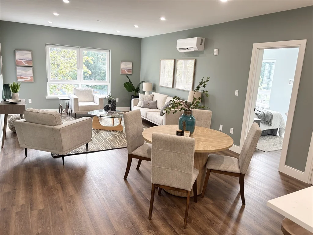 1391 Main St, Walpole