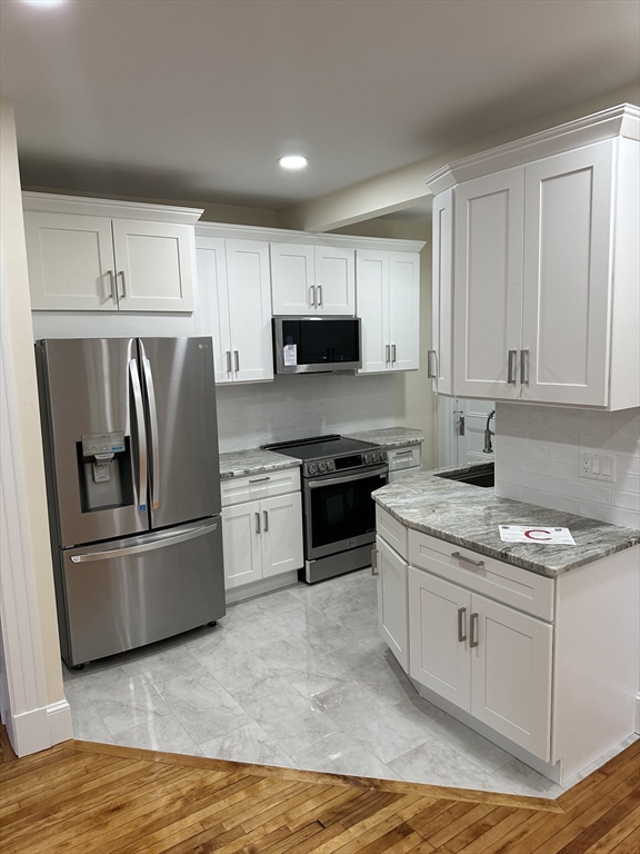 2 Arlington St, Neighborhood Nine