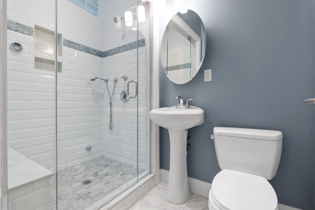 204 Homer St, Newton Center