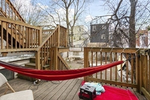 79 Eutaw St, East Boston