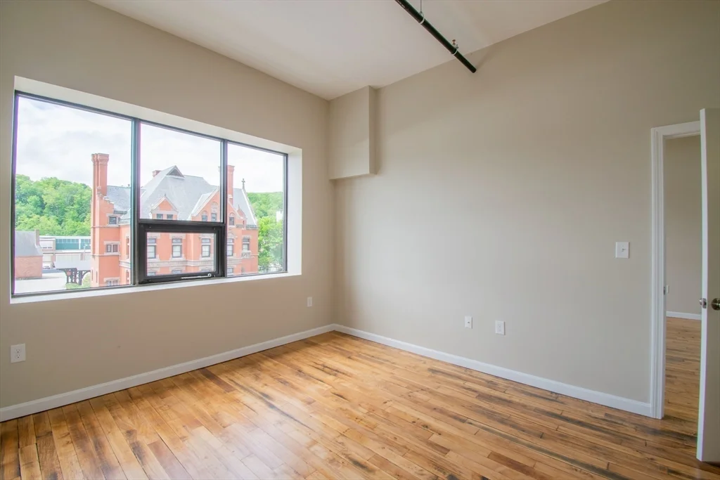 633-639 Main St, Fitchburg