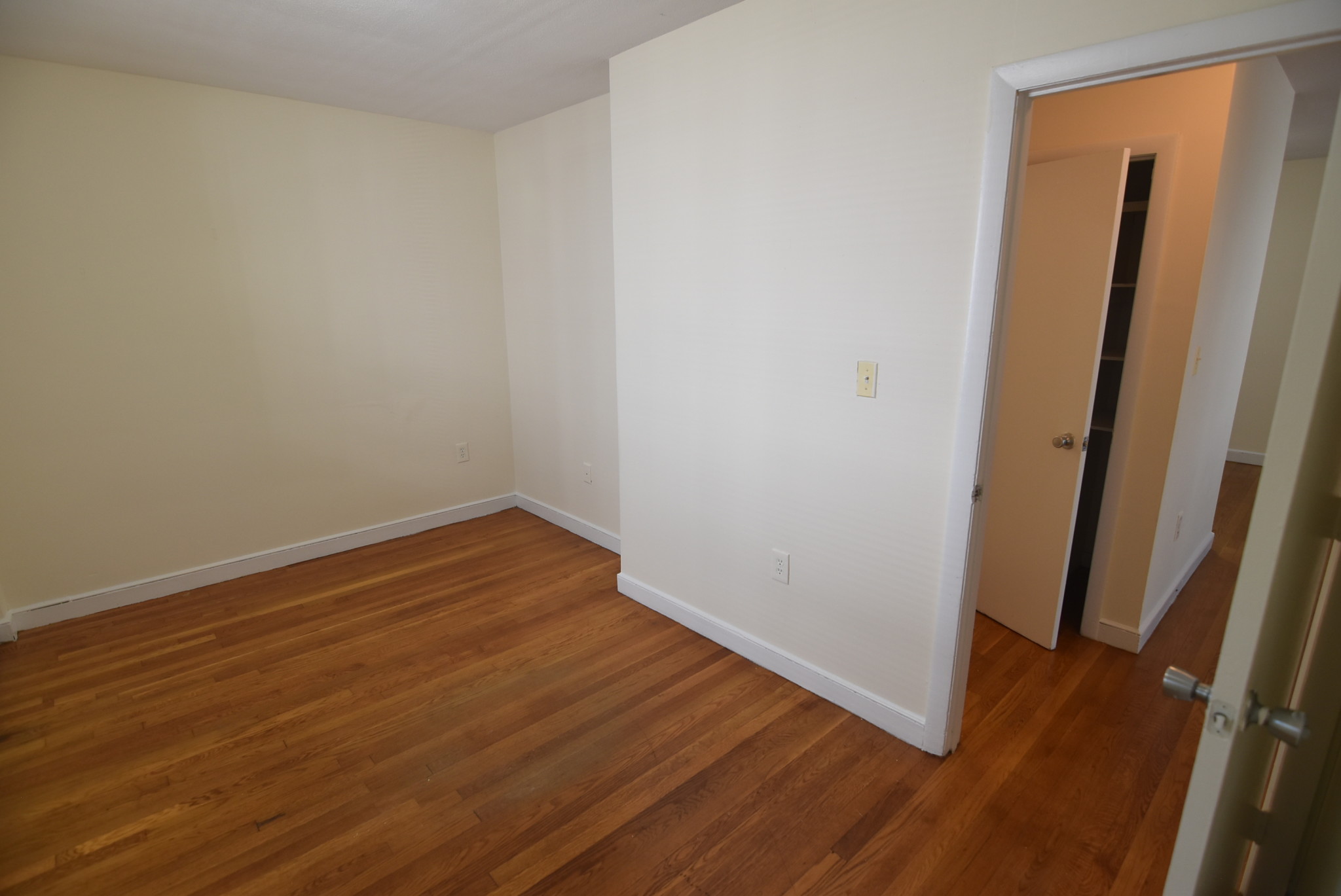 34 Gardner St, Allston