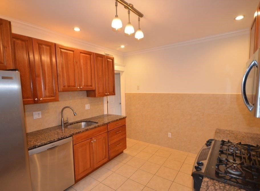 10 Harvest St, Dorchester