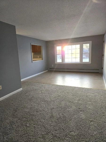 19 Chapman Ave, West Brookfield