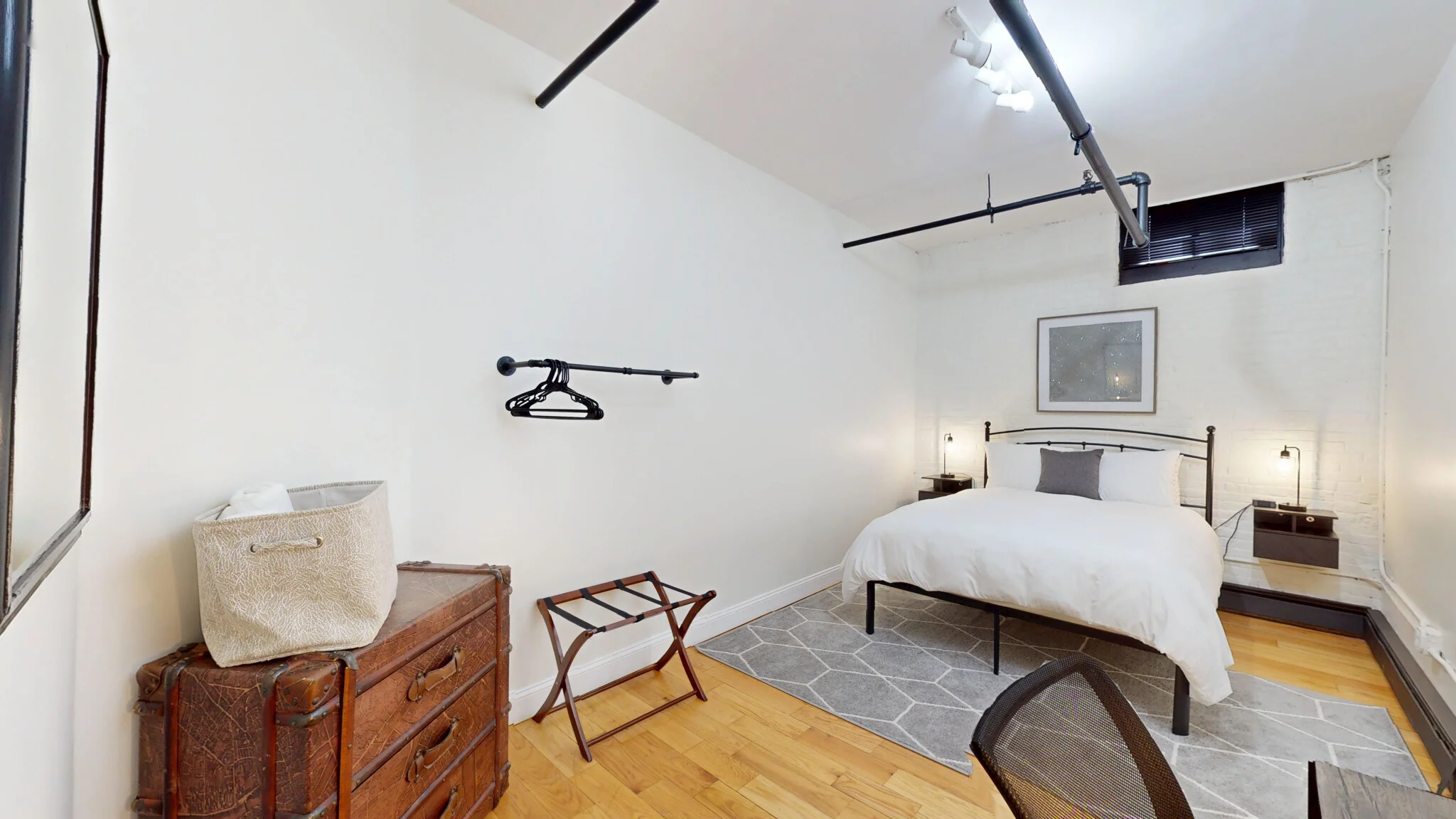 19 Stanhope St, Back Bay