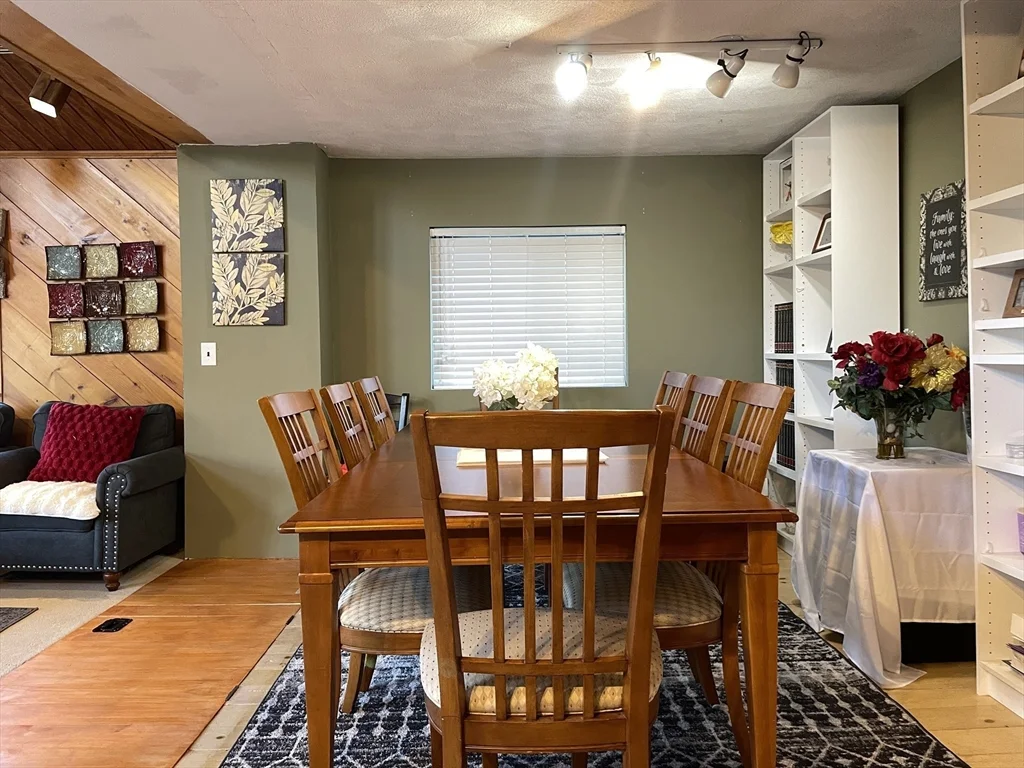 26 Pelham St, Billerica