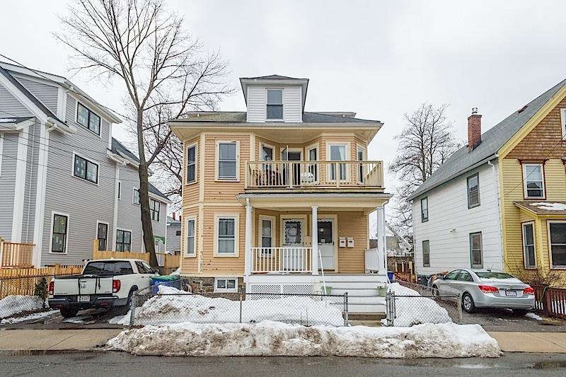 32 Hawthorne St, Davis Square