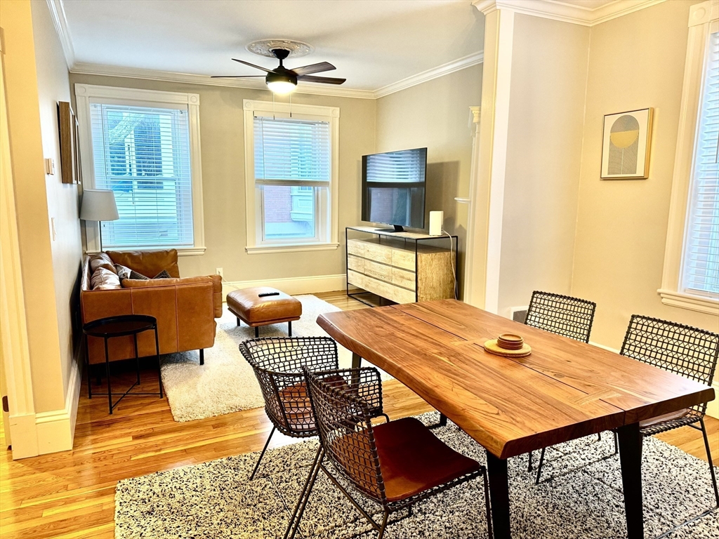 15 Cedar St, Charlestown