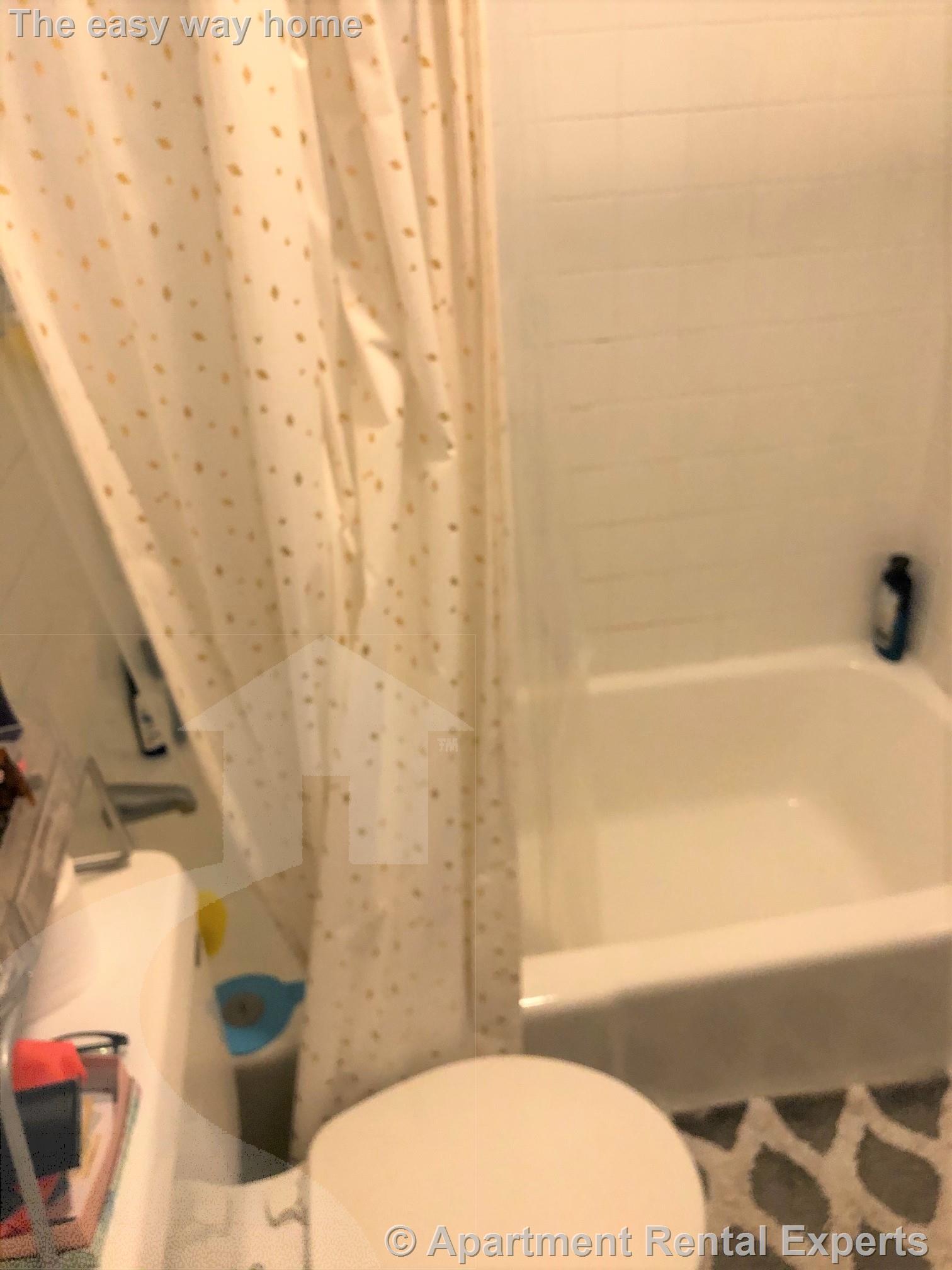 1139 Broadway, Teele Square