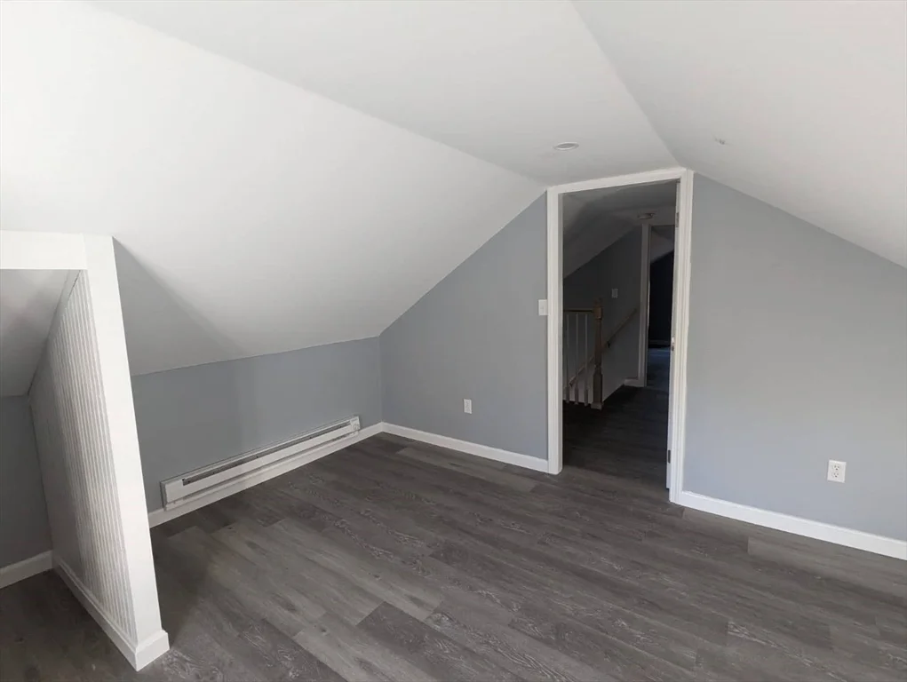 155 Centre Ave, Abington