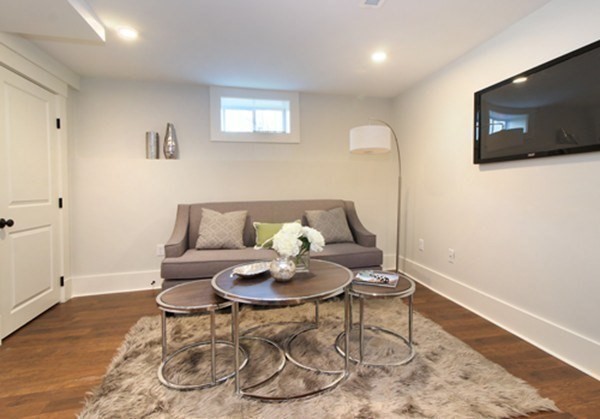 29 Bonair St, Somerville