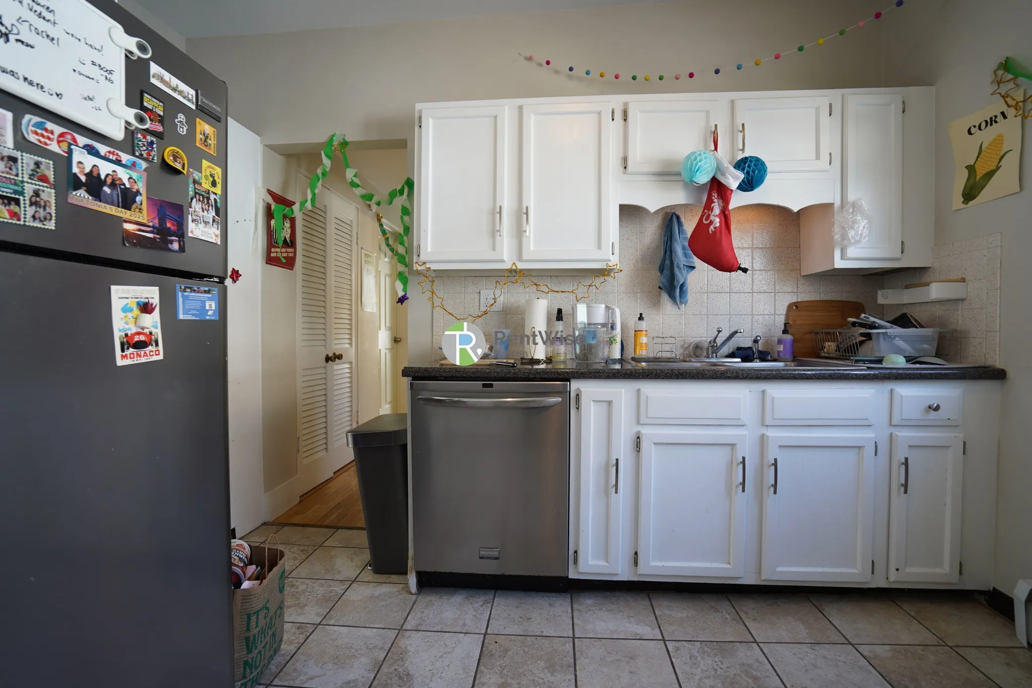 27 Emery St, Medford