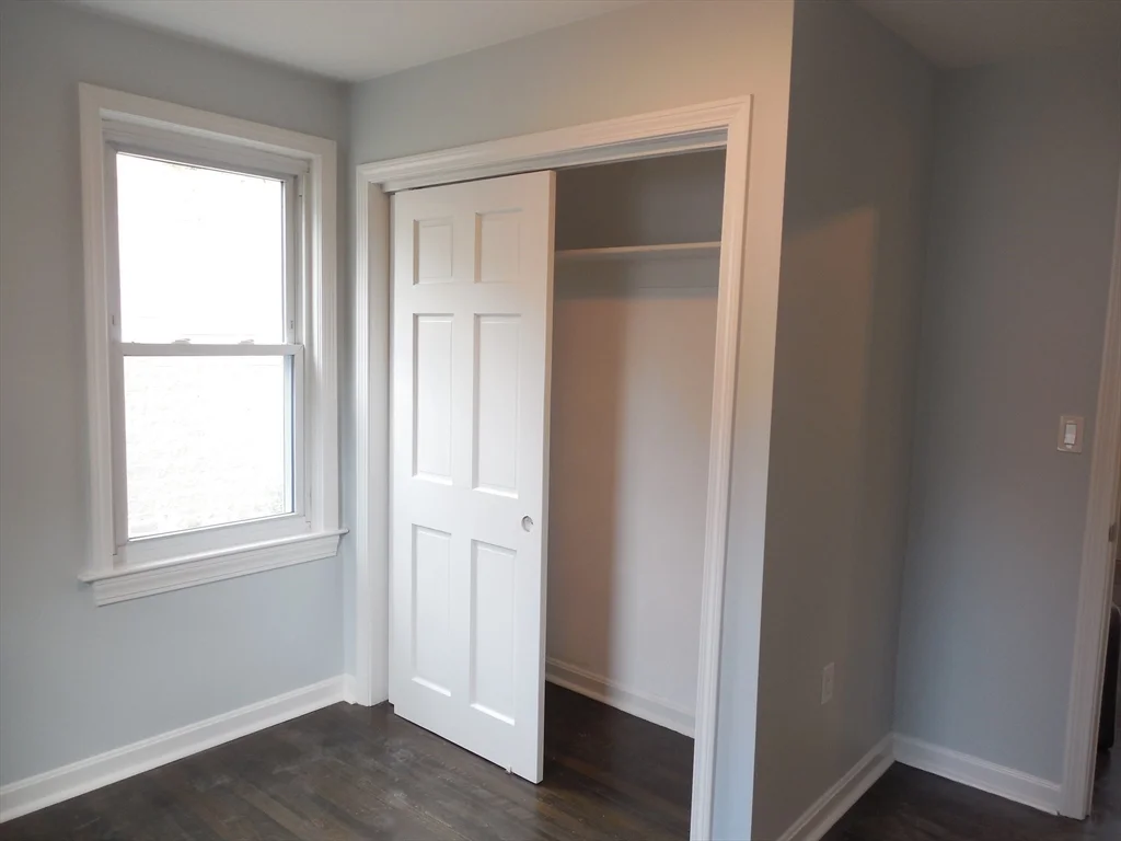 96 Walnut St, Mount Auburn