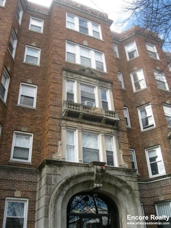 1179 Boylston St, Fenway