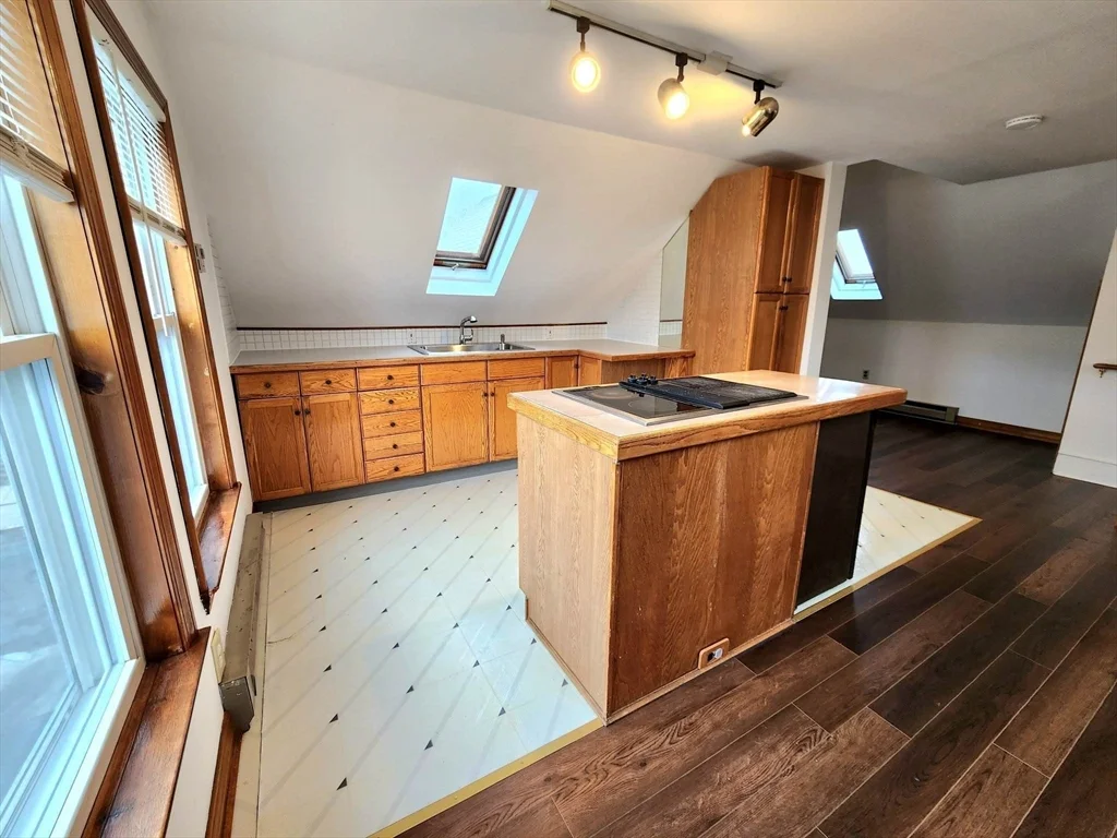 398 Charles St, Malden