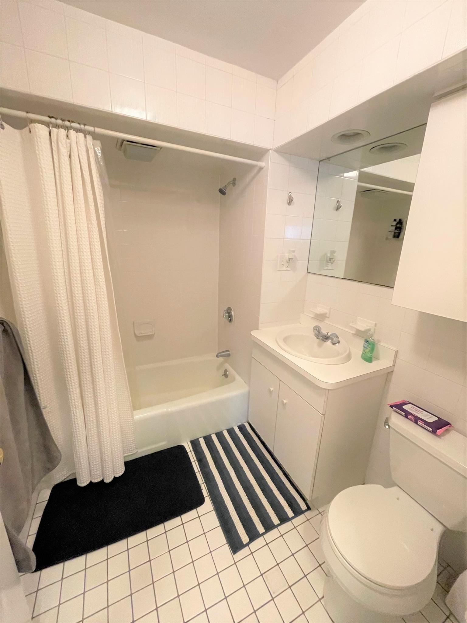 32 Pearson Rd, Powder House Square