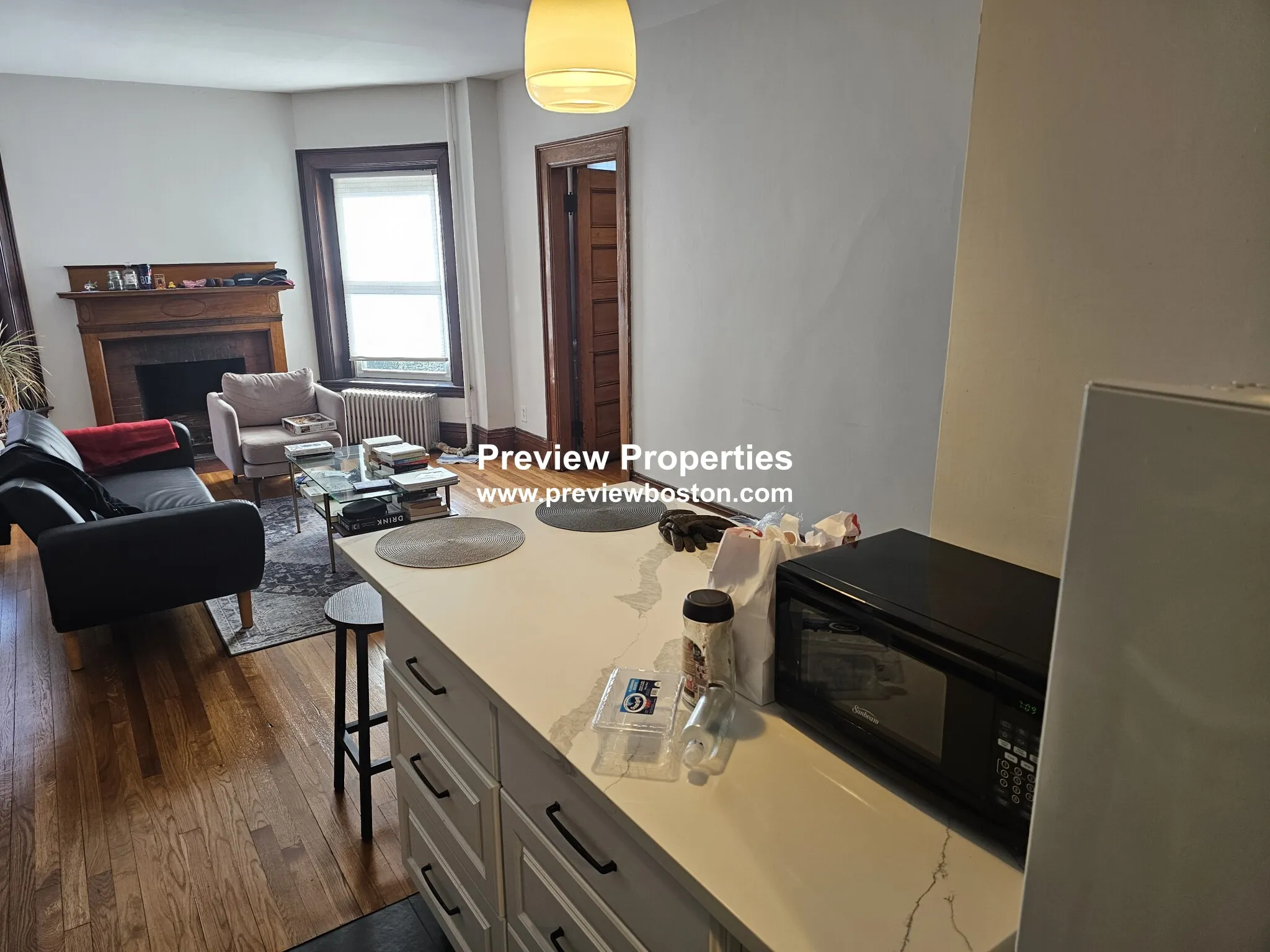 849 Beacon St, Fenway