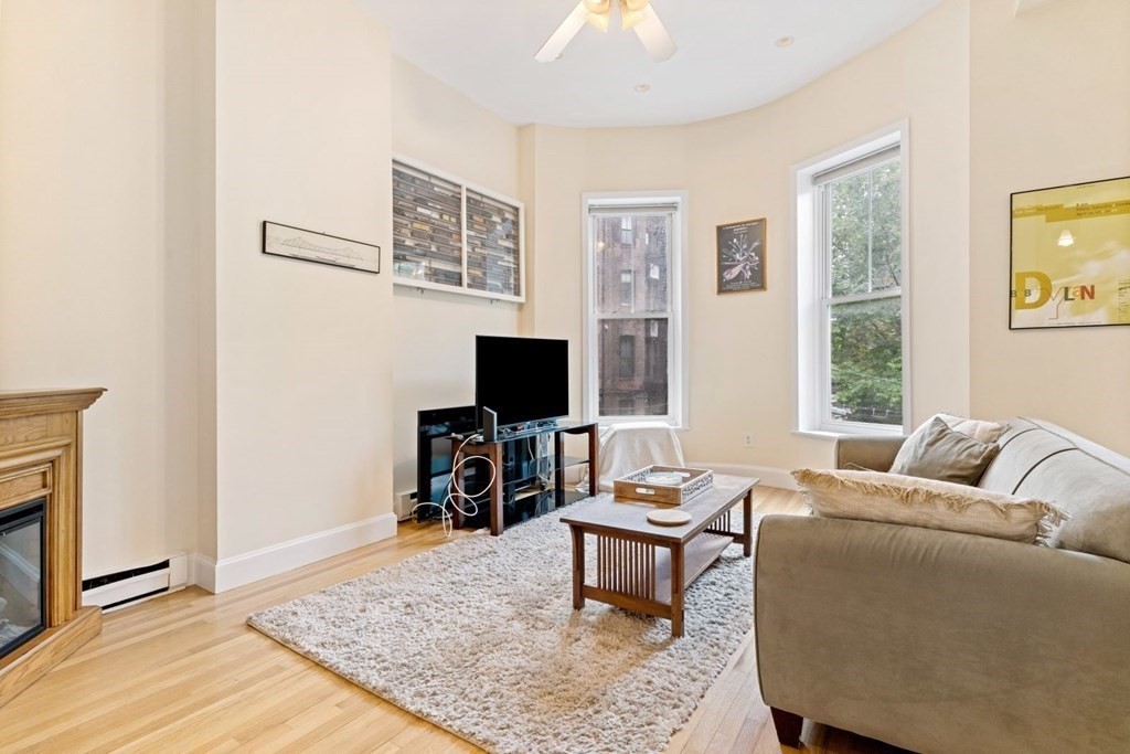 8 Greenwich Park Furnished, South End