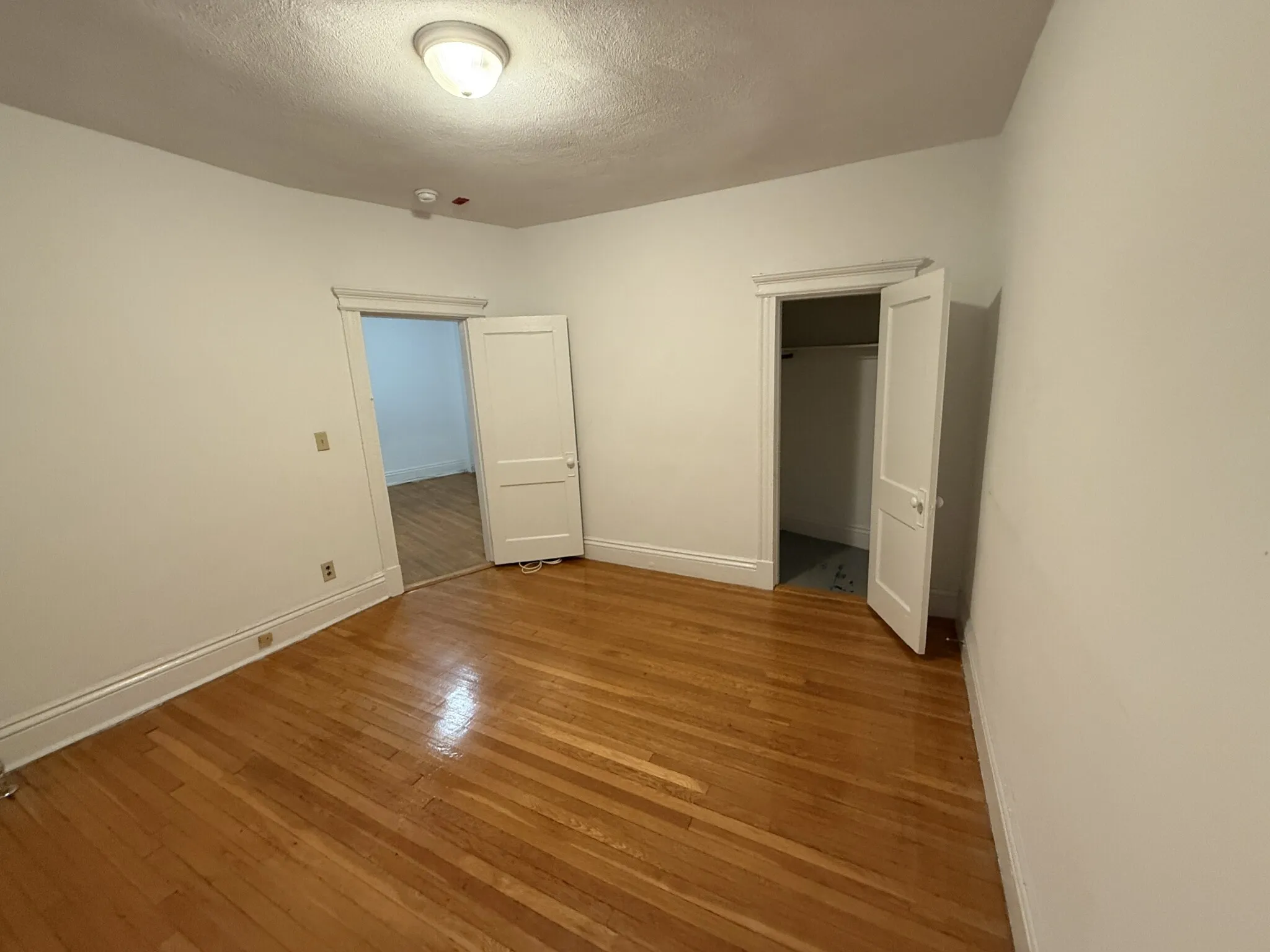 106 Queensberry St, Fenway