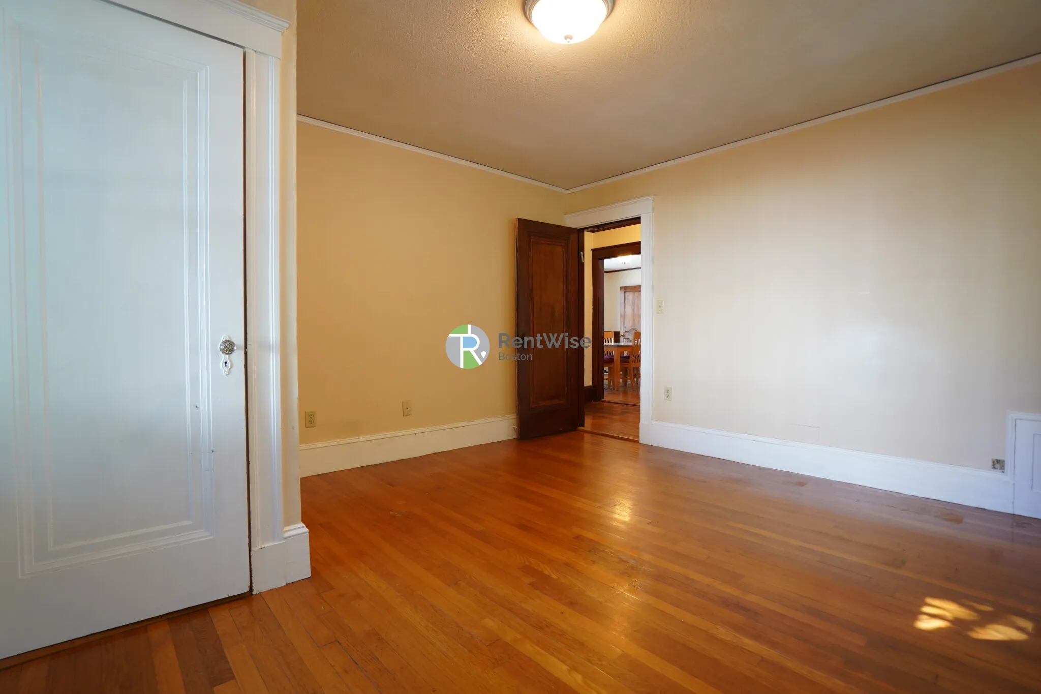 467 Washington St, Brighton