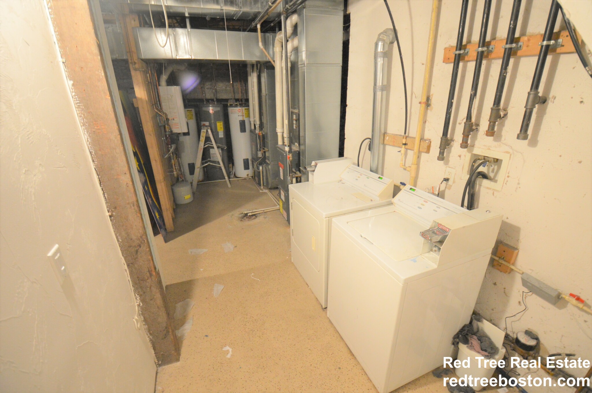 13 Centre St, Roxbury