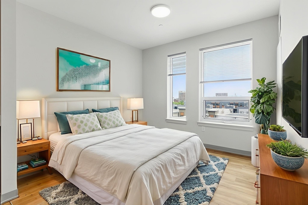 1170 Tremont St, South End