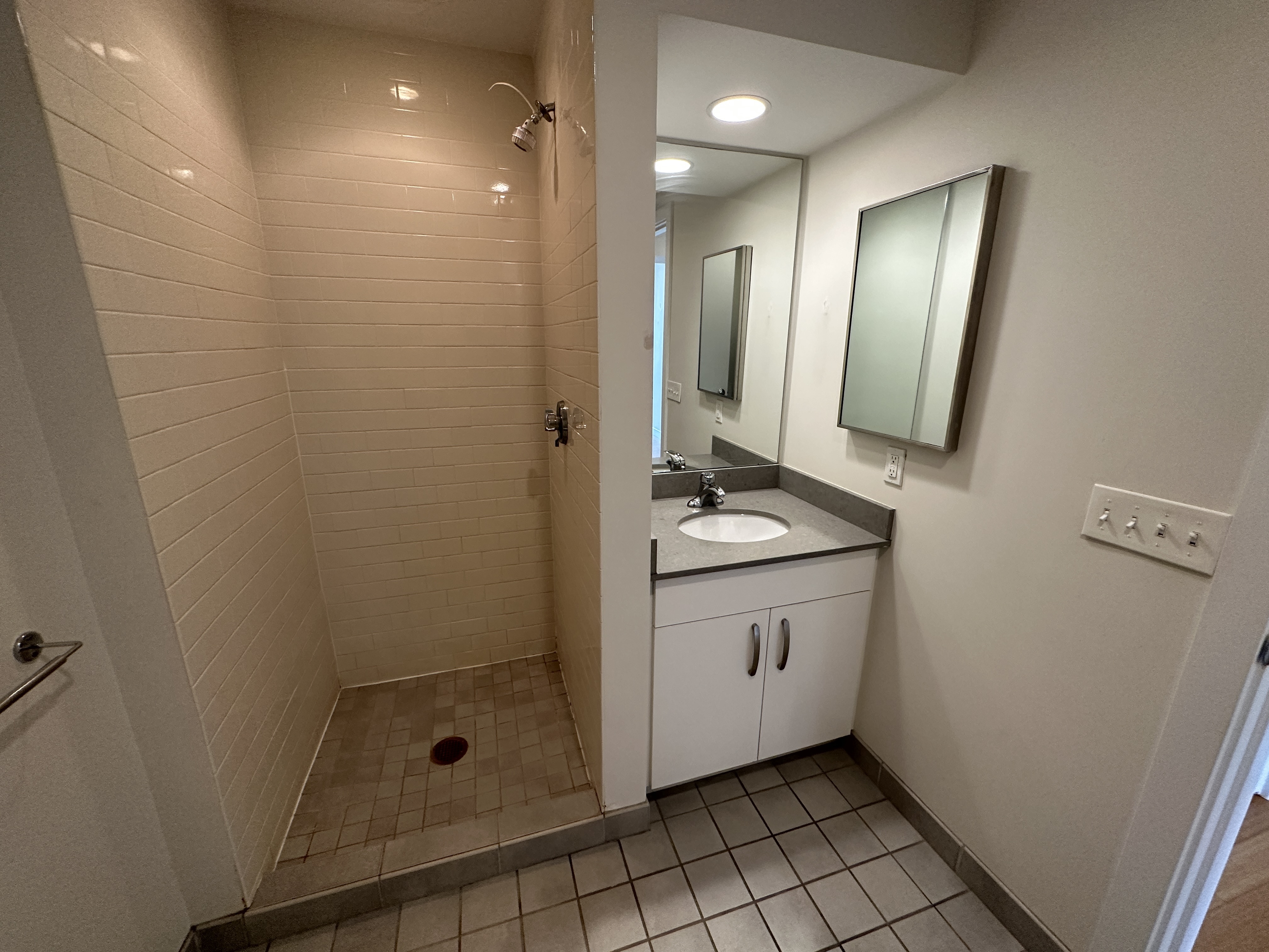 601 Albany St, South End