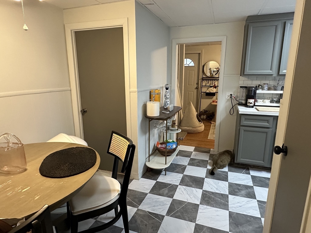 33-35 Dudley St, Brattle Station