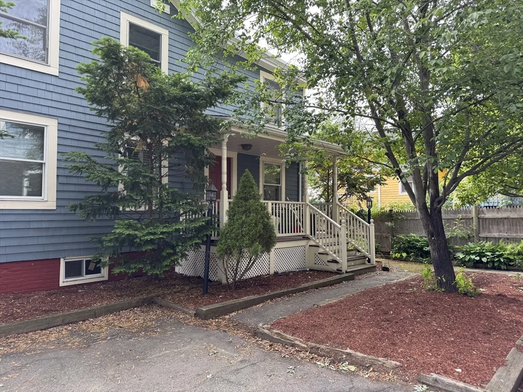 118 Sherman St, Neighborhood Nine