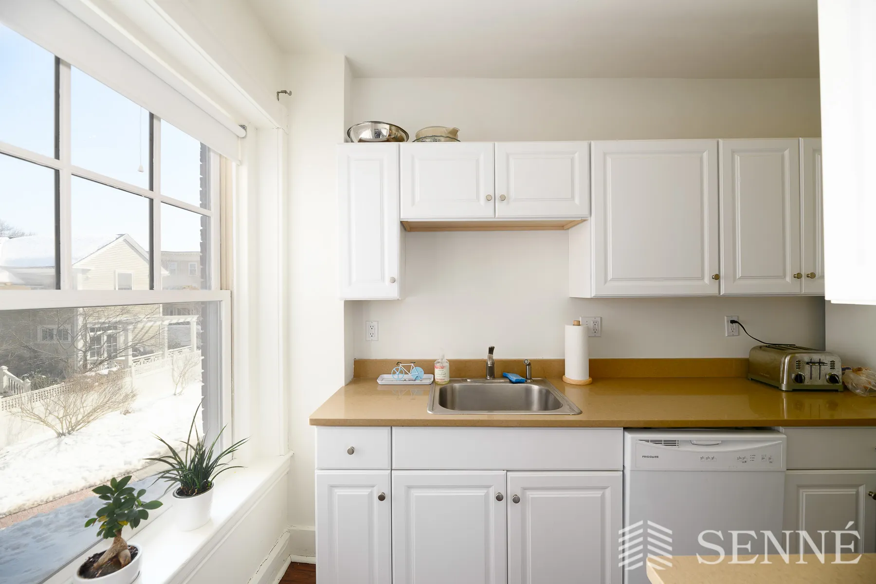 55 Magazine St, Cambridgeport