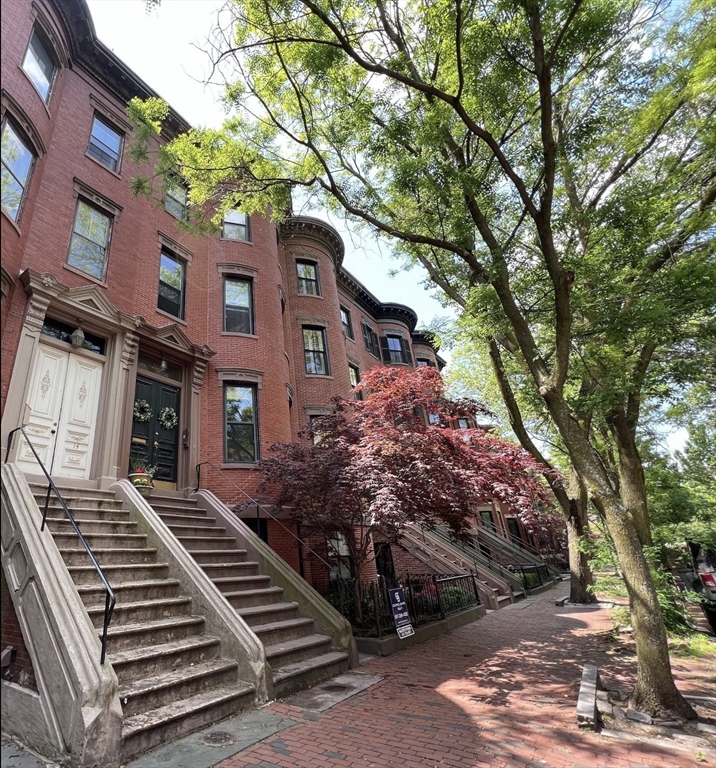 16 Claremont Park, South End