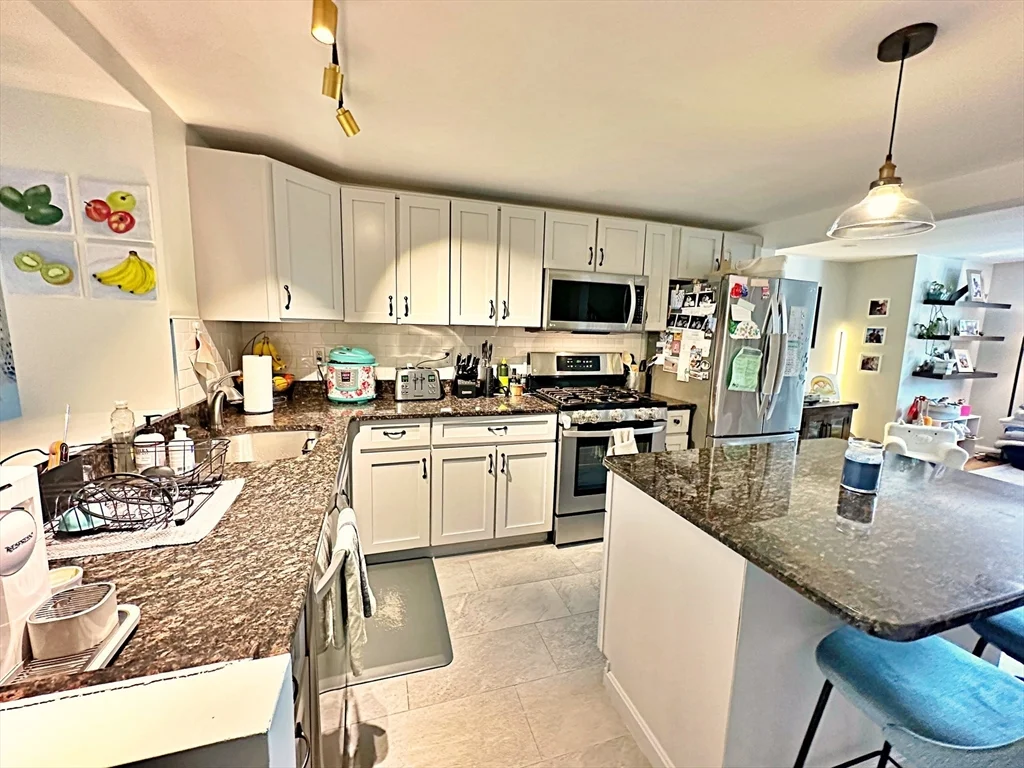 72 Cottage St, East Boston