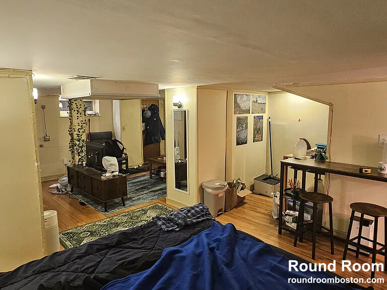 4 Saint Mary Rd, Mid-Cambridge