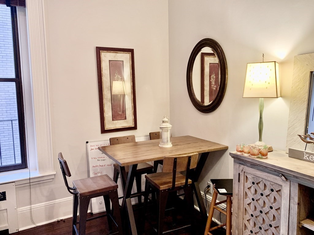 271 Dartmouth St, Back Bay