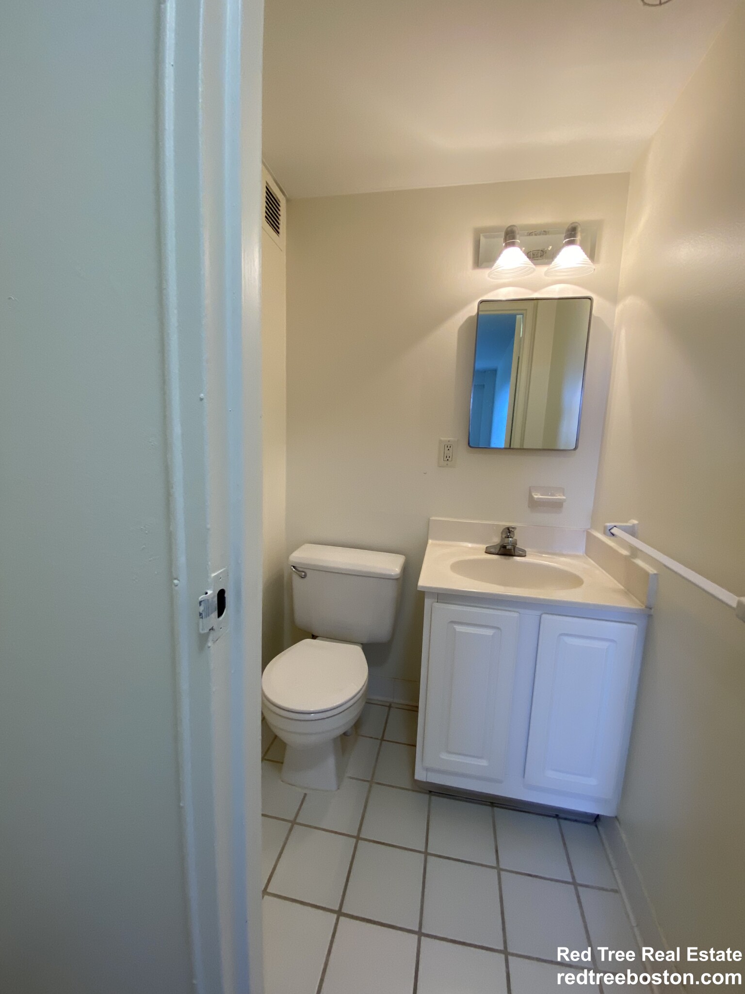 185 Freeman St, North Brookline