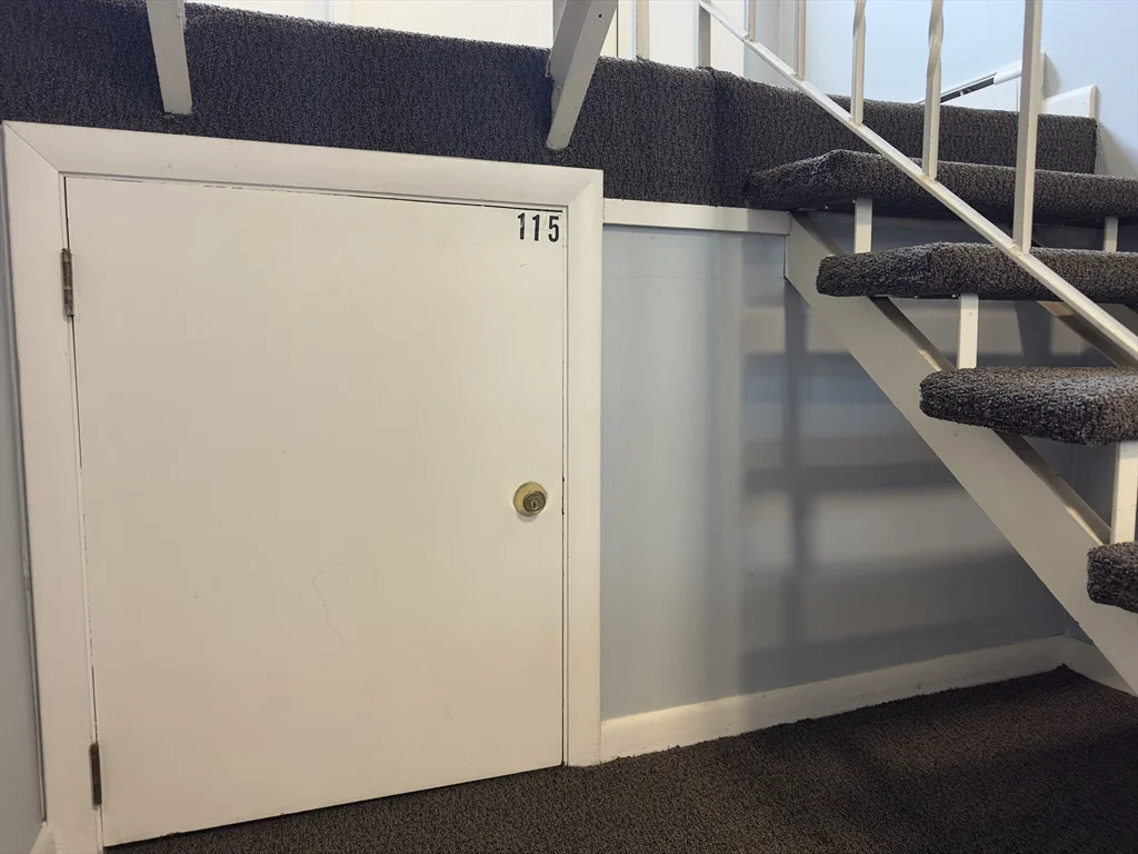 11 Woodcrest Ct, South Weymouth