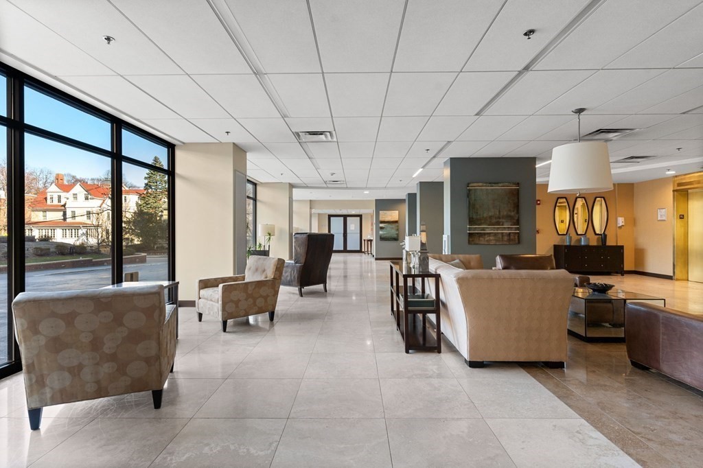 50 Longwood Ave, Brookline