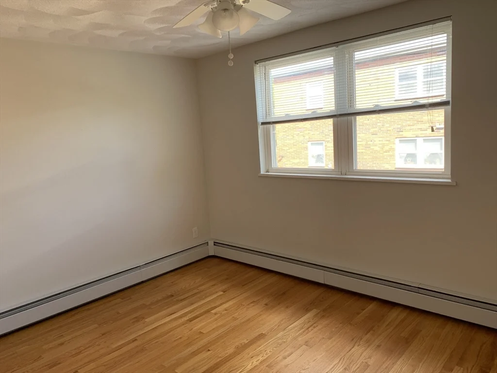 1105 Lexington St, Waltham